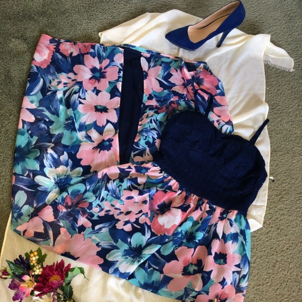 Beautiful Lily Rose Summer Dress Sz. S